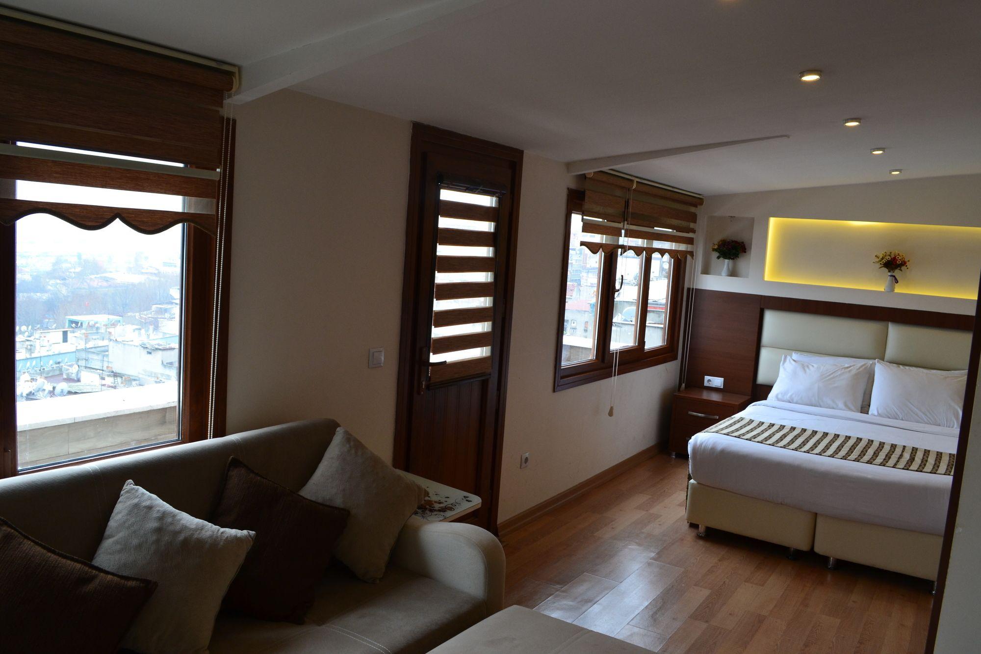Otel Seven Days - 3*